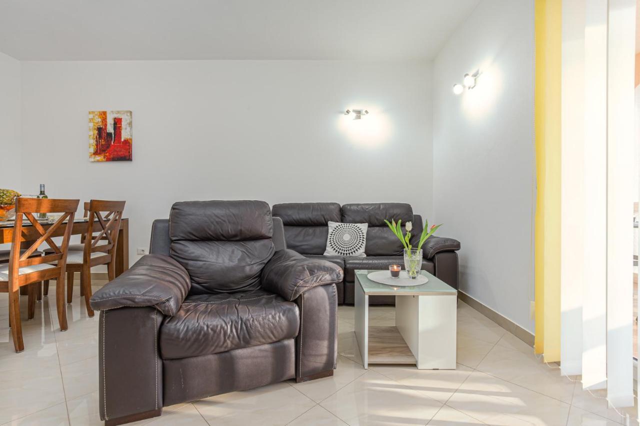 Koraca B4 Appartement Kirmenjak Buitenkant foto